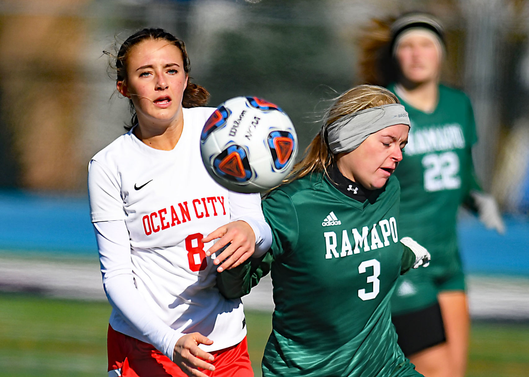 111719_spt_ocgirlssoccer00123713